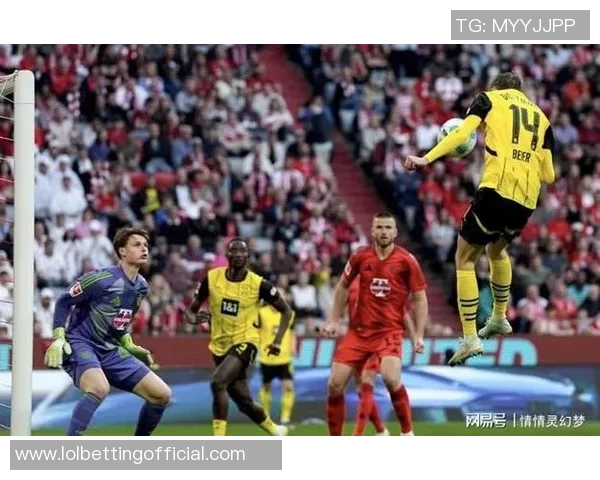 国王杯精彩对决里昂逆转多特蒙德全场沸腾瞬间回顾